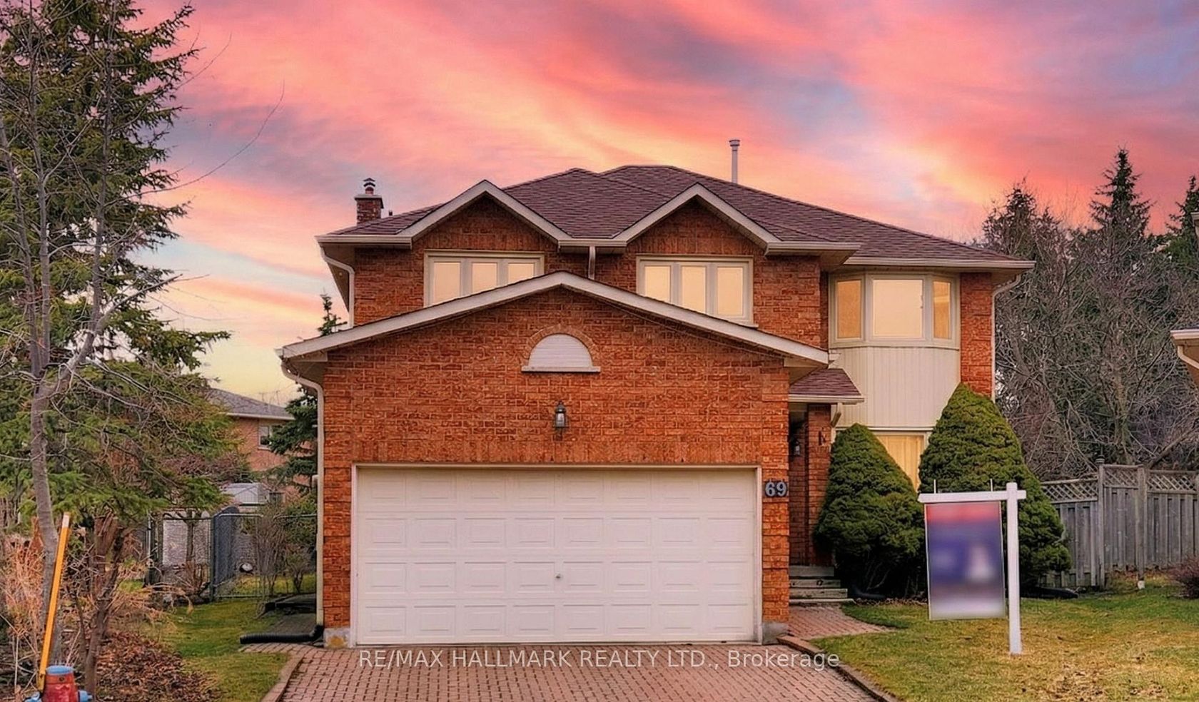 69 Dunbarton Court, Harding, Richmond Hill photo 9