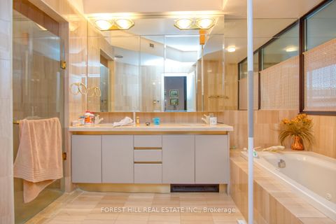 Photo 8 at 201 - 342 Spadina Road, Forest Hill South, Toronto