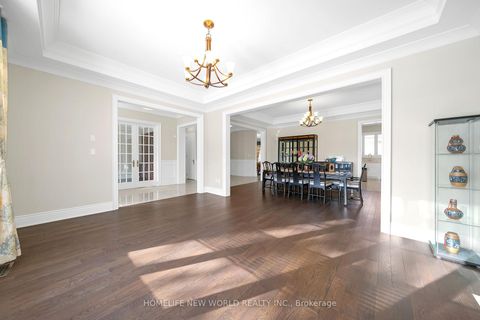 Photo 7 at 10 Stancroft Drive, Westbrook, Richmond Hill