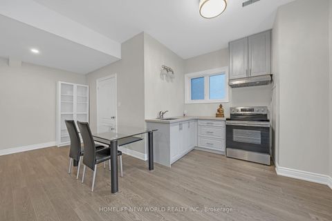 Photo 34 at 10 Stancroft Drive, Westbrook, Richmond Hill