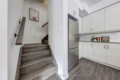 Photo 6 at 110 - 10 Almond Blossom Mews, Vaughan Corporate Centre, Vaughan