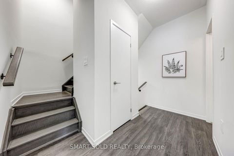 Photo 13 at 110 - 10 Almond Blossom Mews, Vaughan Corporate Centre, Vaughan