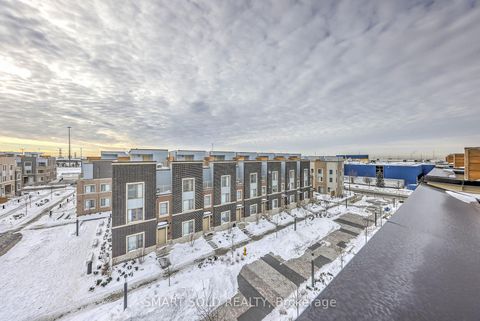 Photo 33 at 110 - 10 Almond Blossom Mews, Vaughan Corporate Centre, Vaughan