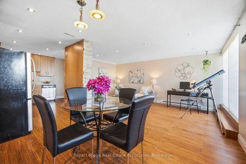 Photo 4 at 222 - 1055 Dundas Street E, Applewood, Mississauga