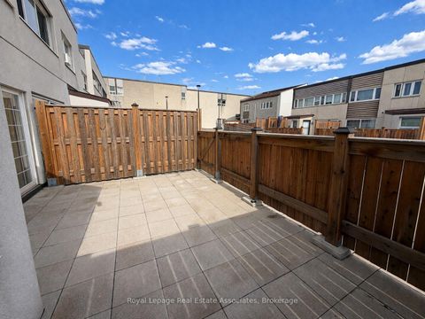Photo 26 at 222 - 1055 Dundas Street E, Applewood, Mississauga