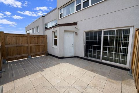 Photo 27 at 222 - 1055 Dundas Street E, Applewood, Mississauga