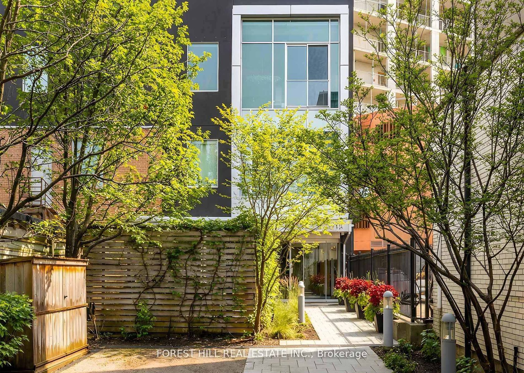 PH01 - 113 Dupont Street, Annex, Toronto photo number 2