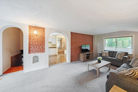 Photo 28 at 29 Seaton Drive, Aurora Highlands, Aurora