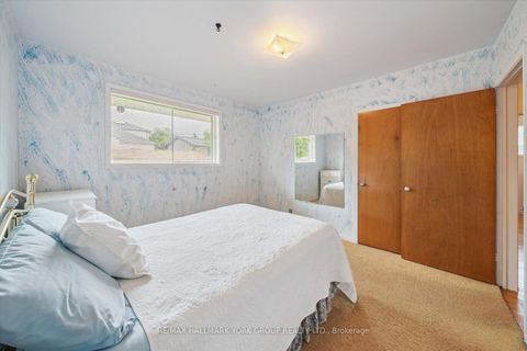 Photo 37 at 29 Seaton Drive, Aurora Highlands, Aurora