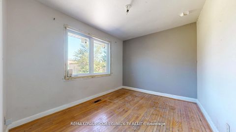 Photo 15 at 480 Ellerslie Avenue, Willowdale West, Toronto