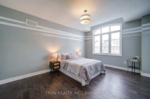 Photo 24 at 18 Giardina Crescent, Bayview Hill, Richmond Hill