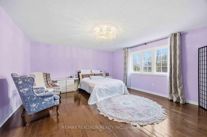 Photo 18 at 10 Dovetail Drive, Oak Ridges Lake Wilcox, Richmond Hill