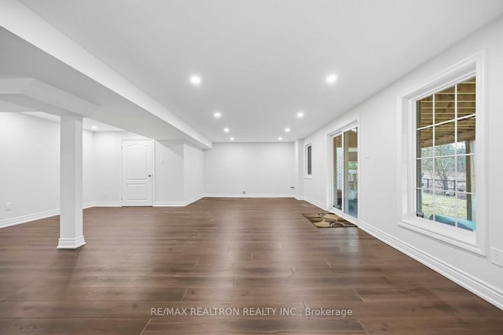 Photo 28 at 10 Dovetail Drive, Oak Ridges Lake Wilcox, Richmond Hill