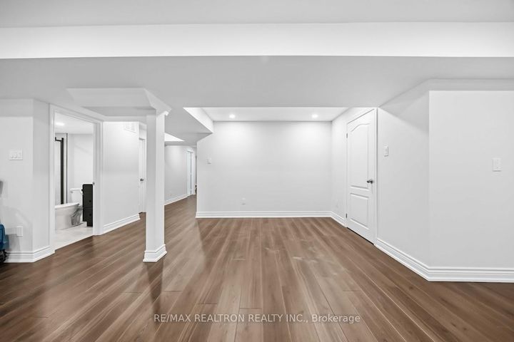 Photo 29 at 10 Dovetail Drive, Oak Ridges Lake Wilcox, Richmond Hill