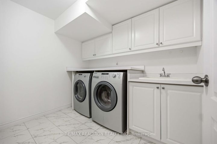 Photo 31 at 10 Dovetail Drive, Oak Ridges Lake Wilcox, Richmond Hill