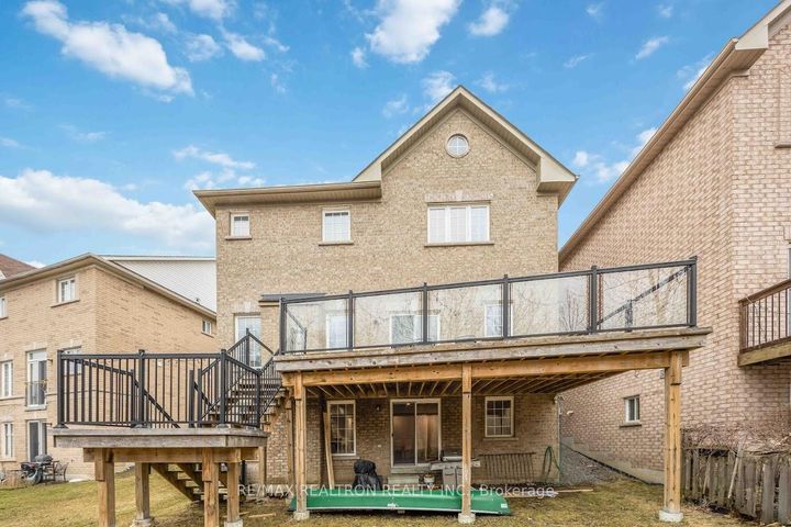Photo 34 at 10 Dovetail Drive, Oak Ridges Lake Wilcox, Richmond Hill