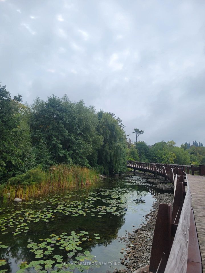 Photo 43 at 10 Dovetail Drive, Oak Ridges Lake Wilcox, Richmond Hill