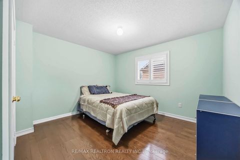 Photo 24 at 10 Dovetail Drive, Oak Ridges Lake Wilcox, Richmond Hill