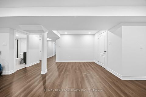 Photo 29 at 10 Dovetail Drive, Oak Ridges Lake Wilcox, Richmond Hill