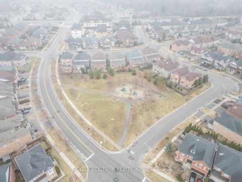 Photo 39 at 10 Dovetail Drive, Oak Ridges Lake Wilcox, Richmond Hill