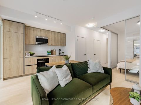 Photo 2 at 2307 - 127 Broadway Avenue, Mount Pleasant West, Toronto