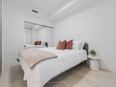 Photo 6 at 2307 - 127 Broadway Avenue, Mount Pleasant West, Toronto