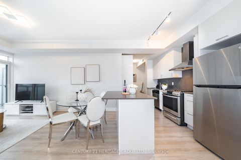 Photo 8 at 610 - 385 Osler Street, Pellam Park, Toronto