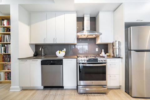 Photo 13 at 610 - 385 Osler Street, Pellam Park, Toronto