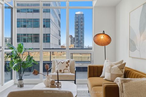 Photo 0 at 706 - 30 Roehampton Avenue, Mount Pleasant West, Toronto