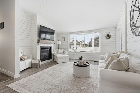 Photo 7 at 920 Barry Avenue, Rural Innisfil, Innisfil