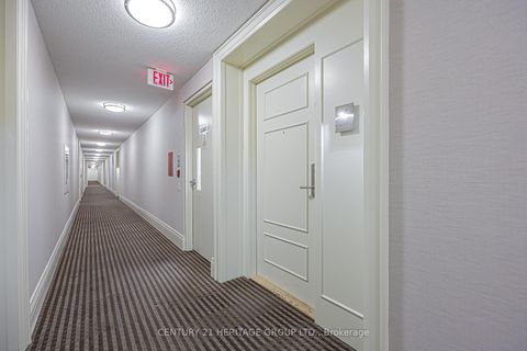 Photo 2 at 211 - 310 Red Maple Road, Langstaff, Richmond Hill