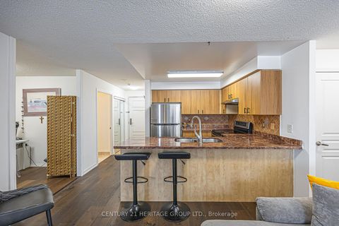 Photo 6 at 211 - 310 Red Maple Road, Langstaff, Richmond Hill