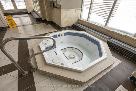 Photo 19 at 211 - 310 Red Maple Road, Langstaff, Richmond Hill