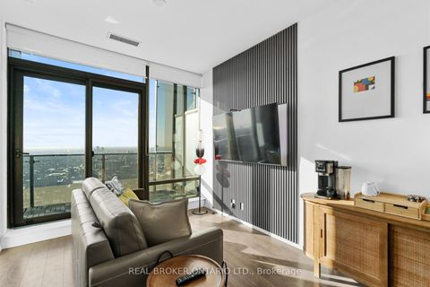 Photo 13 at 4406 - 5 St Joseph Street, Bay Street Corridor, Toronto