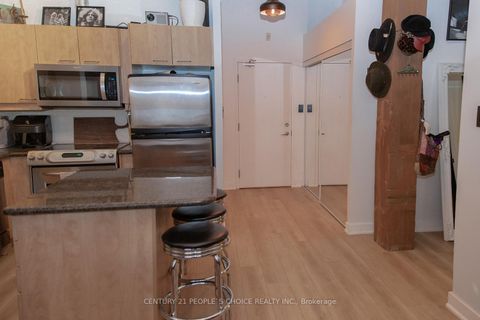 Photo 13 at 228 - 955 Queen Street W, Niagara, Toronto