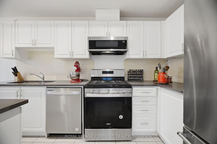 Photo 6 at 22 - 383 Dundas Street E, Waterdown, Hamilton
