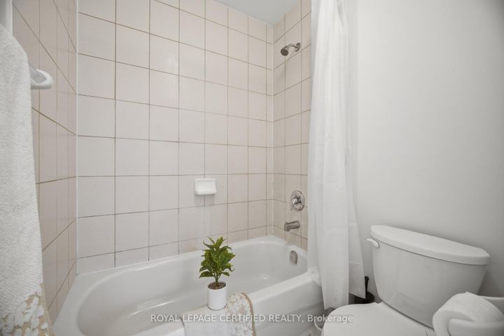 Photo 20 at 22 - 383 Dundas Street E, Waterdown, Hamilton