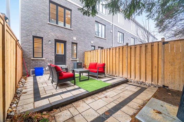 Photo 36 at 22 - 383 Dundas Street E, Waterdown, Hamilton