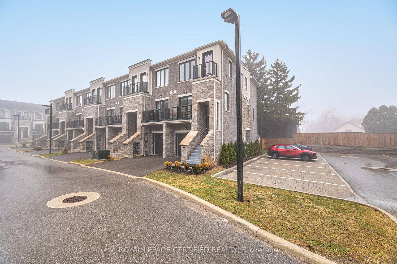 22 - 383 Dundas Street E, Waterdown, Hamilton 2