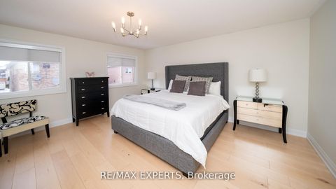 Photo 10 at 111 Argento Crescent, Vellore Village, Vaughan