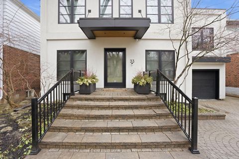 Photo 1 at 33 Nesbitt Drive, Leaside, Toronto