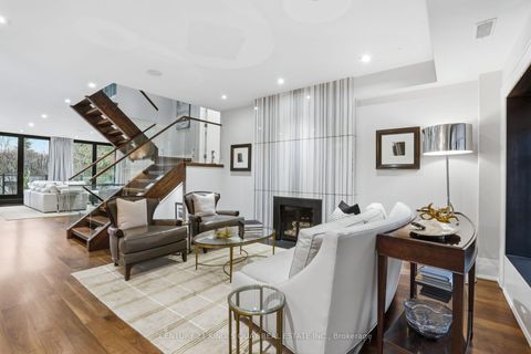 Photo 3 at 33 Nesbitt Drive, Leaside, Toronto