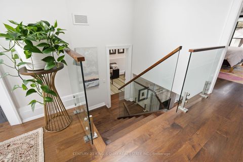 Photo 33 at 33 Nesbitt Drive, Leaside, Toronto