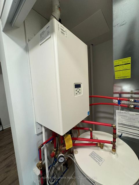 Photo 12 at 111 - 140 Canon Jackson Drive, Greenbrook, Toronto