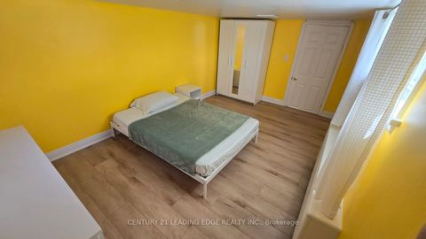 Photo 14 at 70 Westdale Drive, CFB, Toronto