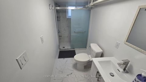 Photo 15 at 70 Westdale Drive, CFB, Toronto