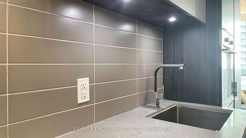 Photo 14 at 2701 - 8 Eglinton Avenue E, Mount Pleasant West, Toronto