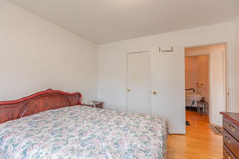 Photo 17 at 1 Snaresbrook Drive, Kipling, Toronto