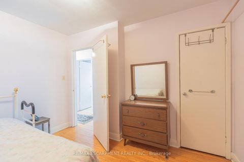 Photo 20 at 1 Snaresbrook Drive, Kipling, Toronto