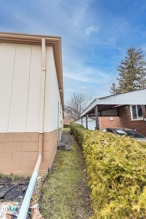 Photo 46 at 1 Snaresbrook Drive, Kipling, Toronto